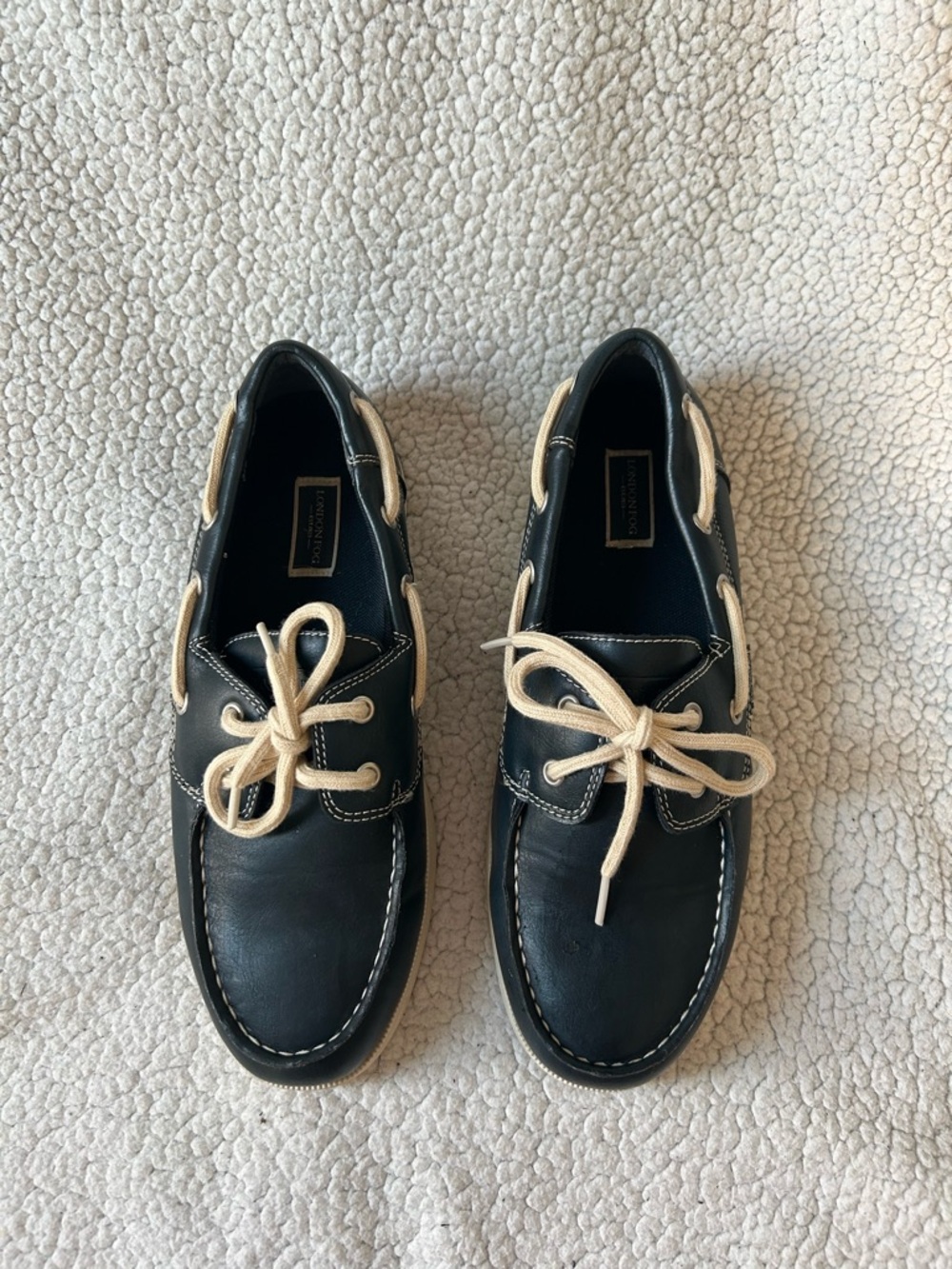 London Fog Black Leather Boat Shoes with Cream Laces